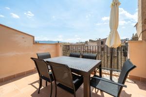 Hauzify I Apartaments Montblanc