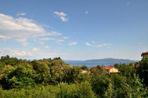 New apartment with terrace and sea view 1