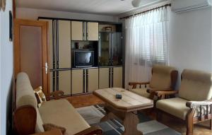 Beautiful Apartment In Novi Vinodolski With 2 Bedrooms And Wifi