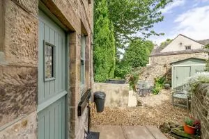 34 Church Street - Matlock Bank