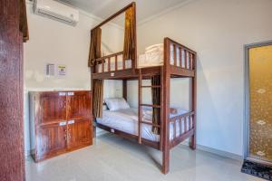 Giường trong Phòng ngủ tập thể cả Nam và Nữ 4 Người (Bed in 4-Bed Mixed Dormitory Room)