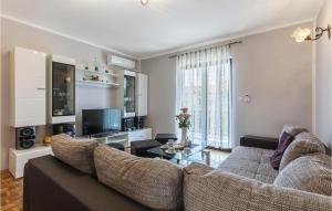 Beautiful Apartment In Pula With 2 Bedrooms And Wifi