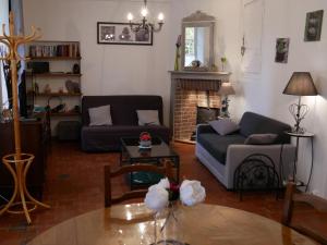 Maisons de vacances Gite Chuelles, 2 pieces, 2 personnes - FR-1-590-24 : photos des chambres