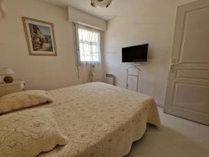 T3 au centre de Cavalaire avec parking, clim, wifi, proche plage - FR-1-100-272