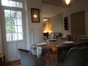 Maison en pierre rénovée, 8 couchages, terrasse bois, proche bois de la Chaise - FR-1-224B-162