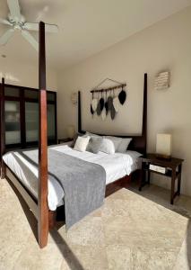 Amazing Luxury Penthouse with sunset,sunrise view, private Jacuzzi and rooftop pool