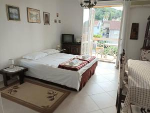 Guesthouse Ljilja - apartment with balcony 2