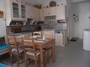 House near the coast - Áyios Andónios