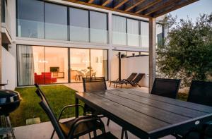 Apartment Flori with sea view