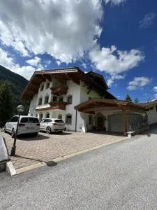 Jakob, Landhaus - Junsberg