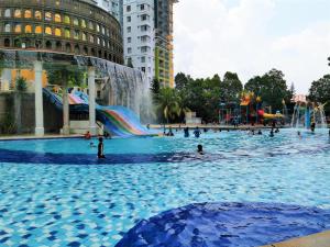 B - Lagoon Water Themepark Suite Melaka Town