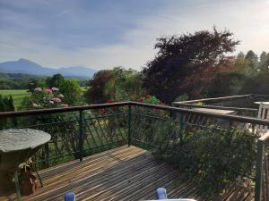Le Petit Chalet du Hérisson- Gîte et Week-ends - Panorama Unique sur les Pyrénées !!!