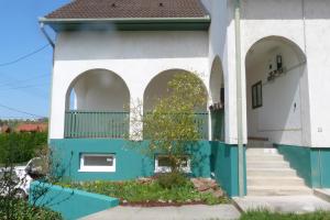 Labdarozsa Apartmanhouse
