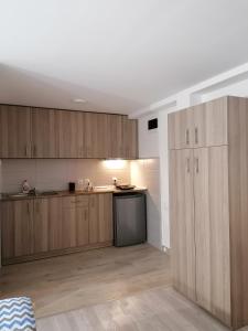 Studio sa francuskim i pomoćnim ležajem - Romansa