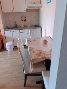 apartman VRIS Makarska-family apartment