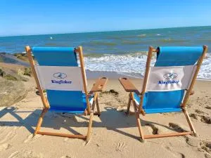 Kingfisher Oceanside - ميناء دينيس