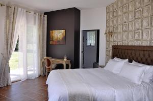 B&B / Chambres d'hotes Le Jardin des Amandiers : photos des chambres