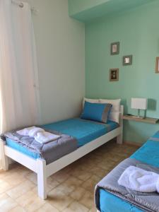 Seaside Apartment in Xilokastro - Thalassa Blue by Booking Kottas