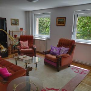 Big 70m2 apartment with free parking