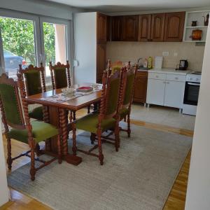 Big 70m2 apartment with free parking