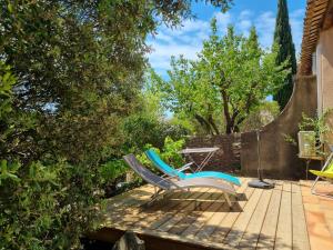 Villages vacances Les Garrigues de la Vallee des Baux : photos des chambres