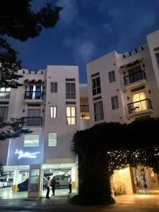 The Greek Pod - Private Staycation Pod in La Bella Tagaytay