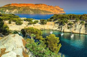 Duplex atypique rénové en plein centre du village