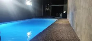 Suite avec piscine privée - 马恩河畔维列