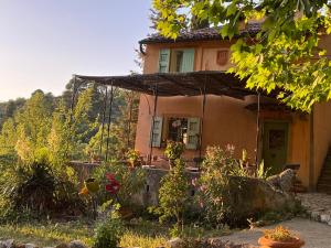 Maisons d'hotes Maison d'Hotes a Angouire : photos des chambres