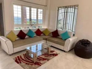 Entire Villa @ Panhala - Panhāla