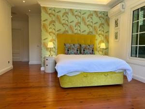 Casa Roc Madeira - 5 Bedrooms - Ocean and City Views - Private Heated Pool