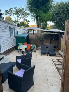 Campings Mobil home bungalow 6 personnes villeneuve loubet plage marina baie des anges : photos des chambres