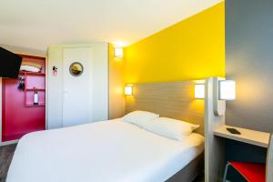 Hotels greet hotel restaurant Angouleme Ouest : photos des chambres