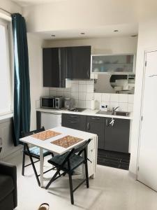 Studio lumineux Saint-Ideuc à 1km de la plage