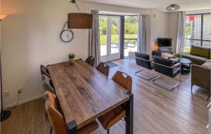 3 Bedroom Amazing Home In Ewijk