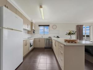 Albacore Apartments