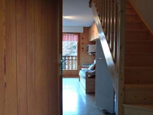 Duplex 3 pièces proche pistes avec balcon et parking - FR-1-573-76