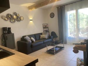 Maisons d'hotes Le Mas des Oliviers appartement 2 pieces tous conforts : photos des chambres