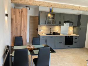 Maisons d'hotes Le Mas des Oliviers appartement 2 pieces tous conforts : photos des chambres