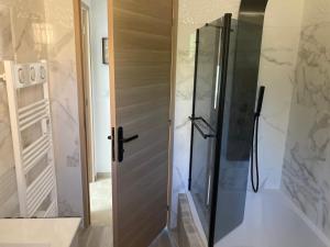 Maisons d'hotes Le Mas des Oliviers appartement 2 pieces tous conforts : photos des chambres