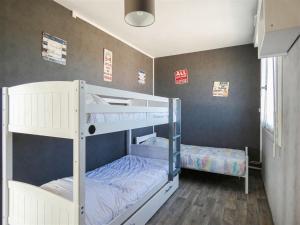 Appartement 3 chambres avec grand balcon et garage proche du casino - FR-1-323-260