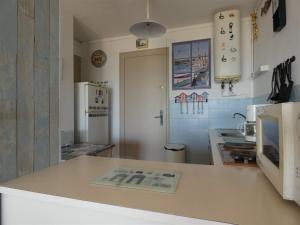 Appartement 3 chambres avec grand balcon et garage proche du casino - FR-1-323-260