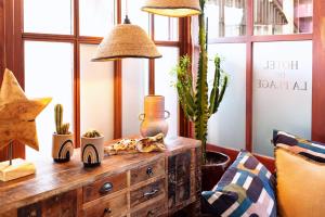Hotels Hotel de La Plage : photos des chambres