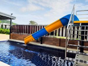 บ้านสไลเดอร์ พูลวิลล่า หัวหิน 4 ห้องนอน ปาร์ตี้ดังได้