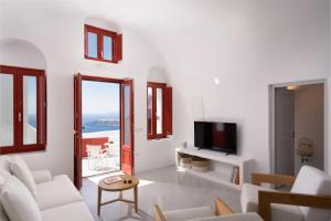 Serendipity Cliffside Villa & Suites