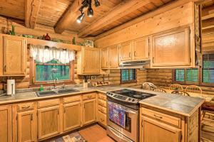 Explore the Land of Waterfalls! Brevard Log Cabin