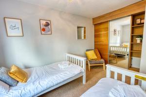 Inspire Homes Heather Apt 3 bedrooms Sleeps 6 Southam Centre Close to HS2 Coventry Rugby and M40