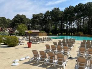 AGREABLE T2 LISIERE DU GOLF LACANAU OCEAN