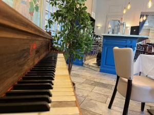 Hotels Le Grand Hotel Moliere : photos des chambres