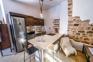 Καμάρα Χωριό Φοινίκι , Kamara Finiki Village